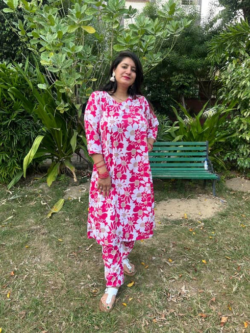 Women Pink & White Cotton Blend Floral Printed Kurta & Pant With Dupatta