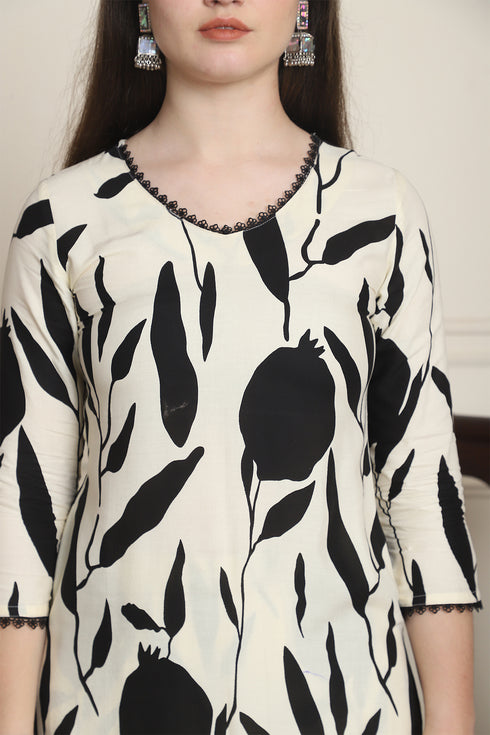 Women Off White & Black Cotton Botanical Floral Printed Kurta With Pant