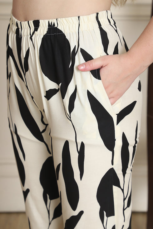 Women Off White & Black Cotton Botanical Floral Printed Kurta With Pant