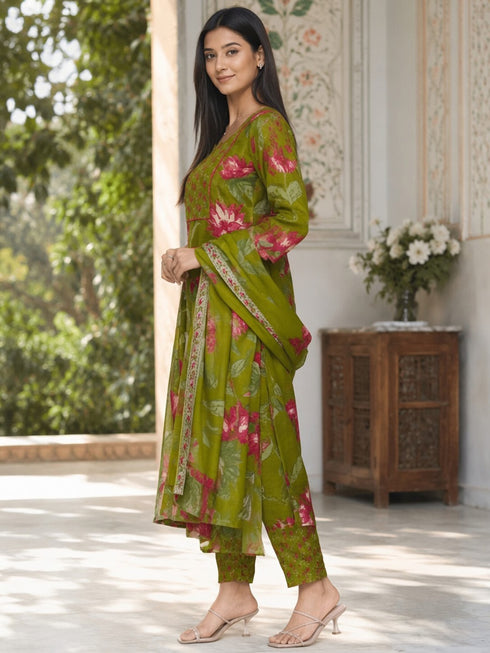 Parrot Green Cotton Blend Jaipuri Printed Straight Kurta & Pant With Dupatta