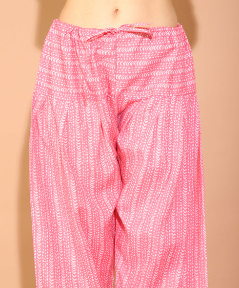 Peach & White Cotton Blend Printed Readymade Patiala Salwar Suit