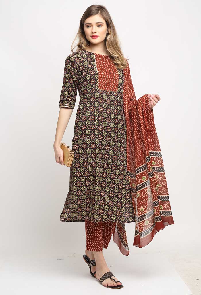 Multicolor Pure Cambric Cotton Floral Printed Kurta Set With Dupatta