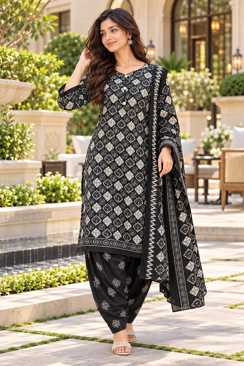 Black Cotton Blend Printed Ready to Wear Patiala Salwar Suit
