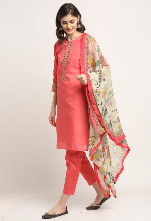 Pink Chanderi Floral Embroidered Kurta Set With Dupatta